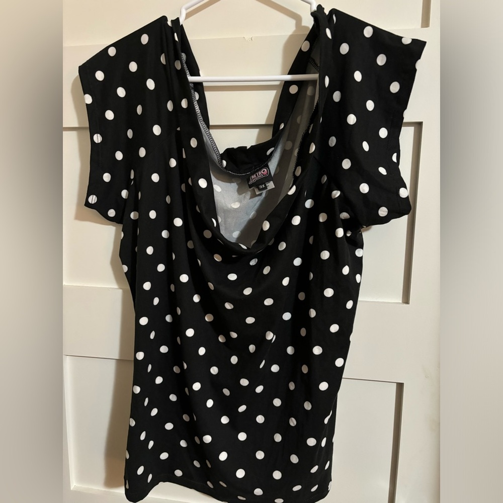 Retrolicious 3X black and white polka dot, boatneck, cap sleeve top